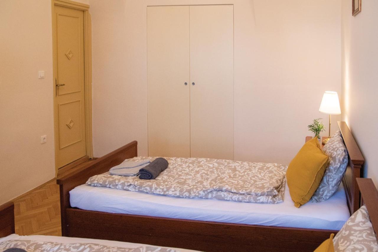 Theatroom Apartman Эгер Экстерьер фото