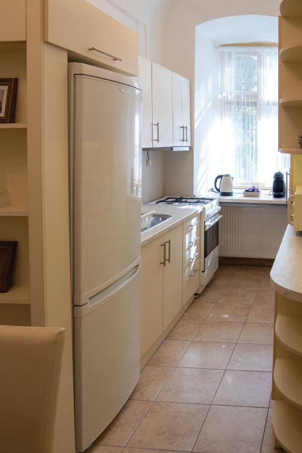 Theatroom Apartman Эгер Экстерьер фото