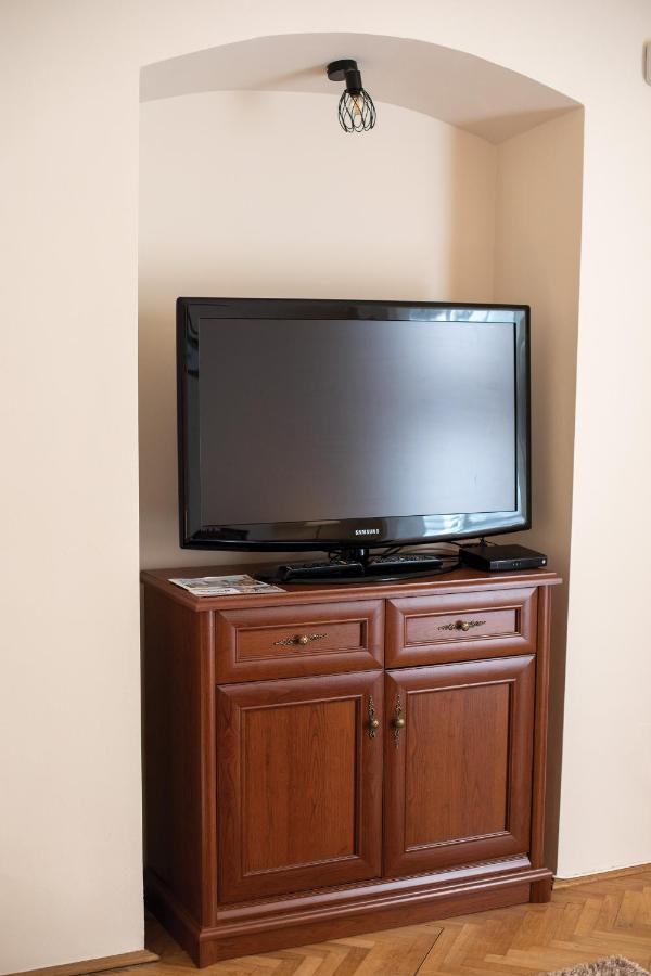 Theatroom Apartman Эгер Экстерьер фото