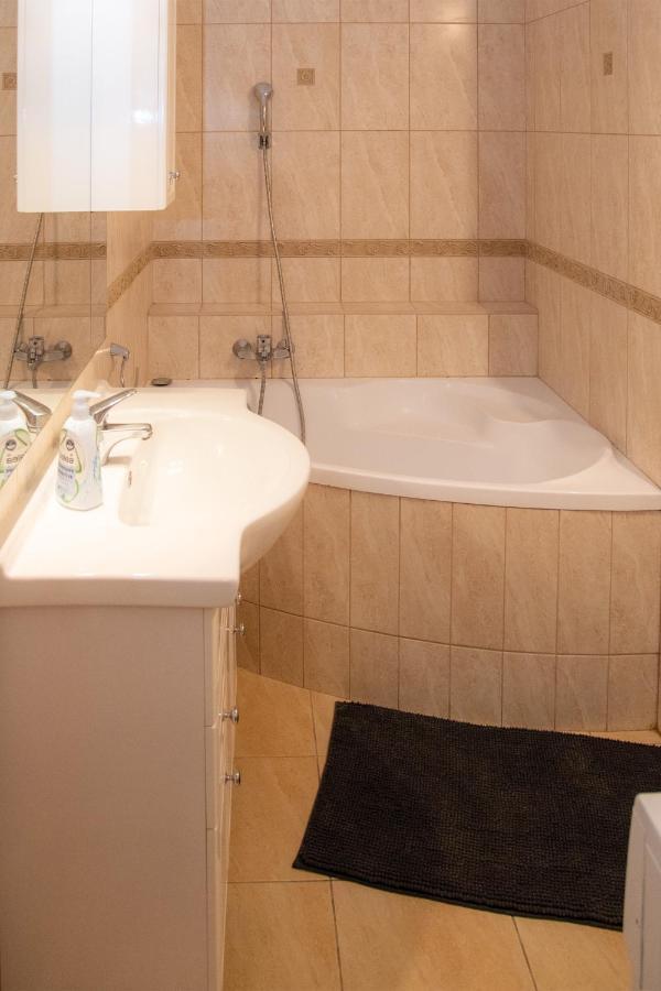 Theatroom Apartman Эгер Экстерьер фото
