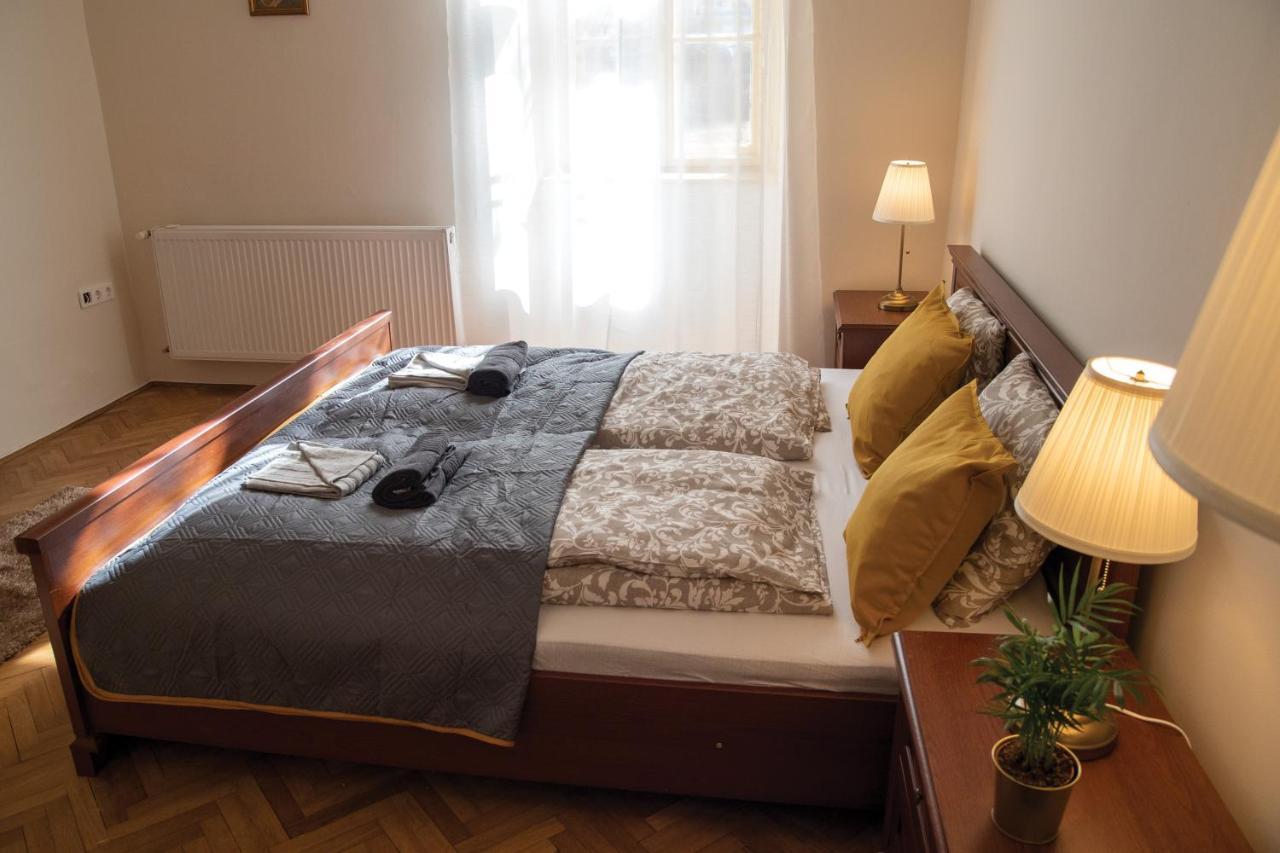 Theatroom Apartman Эгер Экстерьер фото